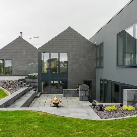 Slate House Villa